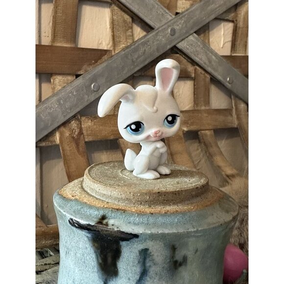 Hasbro Littlest Pet‎ Shop Figure Lot #42 619 49 101 7 202 759 100 Cat Bunny Bear - Picture 3 of 9